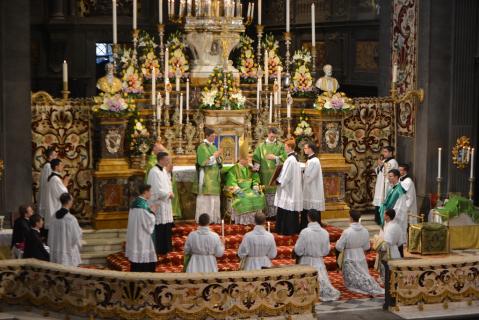 Monition du Pontife adressée aux futurs diacres