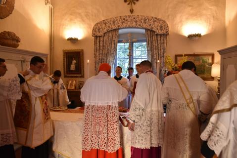 Habillement du Pontife et des ministres