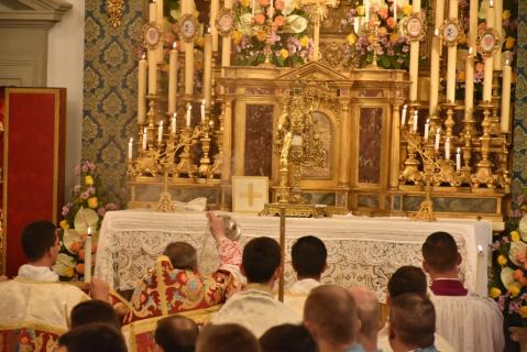 Encensement du Saint Sacrement