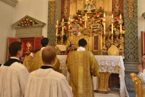 <em>Ecce Agnus Dei</em>