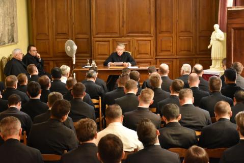 Conférence de M<sup>gr</sup> Michael Schmitz, Vicaire général dans l&rsquo;Institut