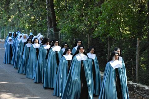 Les s&oelig;urs Adoratrices