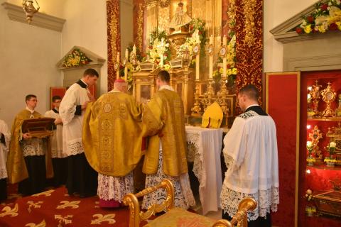 Encensement de l&rsquo;autel