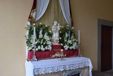 Saint Joseph honoré sous le porche d&rsquo;entrée du séminaire
