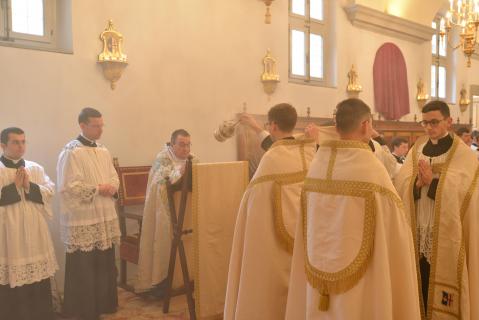 Encensement de l&rsquo;Officiant