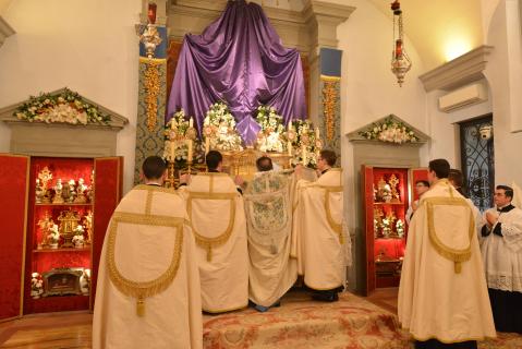 Encensement de l&rsquo;autel