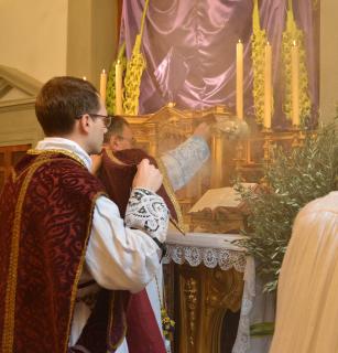 Encensement des rameaux bénis