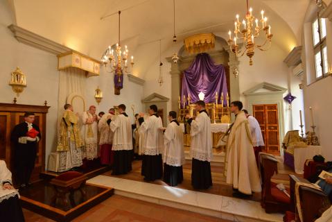 Habillement du Pontife