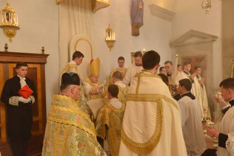 Le Diacre demande la bénédiction avant le chant de l&rsquo;Évangile