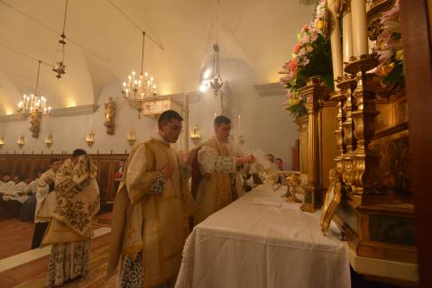 Encensement de l&rsquo;autel