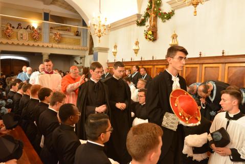 Entrée du Pontife