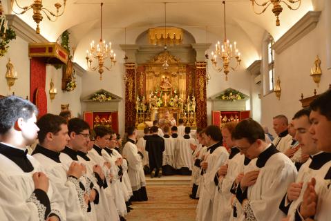 <i>Ecce Agnus Dei</i>