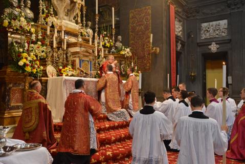 <i>Ecce Agnus Dei</i>