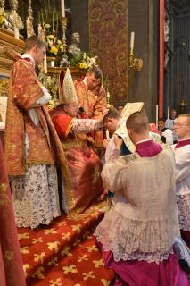 Complément d&rsquo;ordination : Recevez le Saint-Esprit ; les péchés seront remis à ceux à qui vous les remettrez, et ils seront retenus à ceux à qui vous les retiendrez
