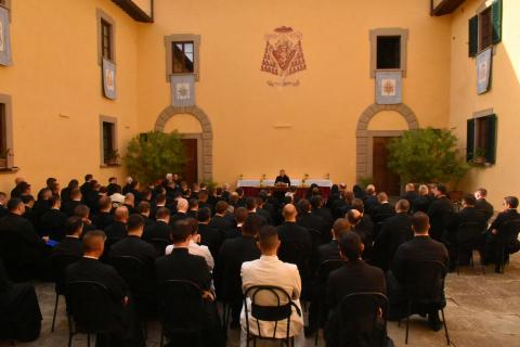 Conférence de M<sup>gr</sup> Schmitz