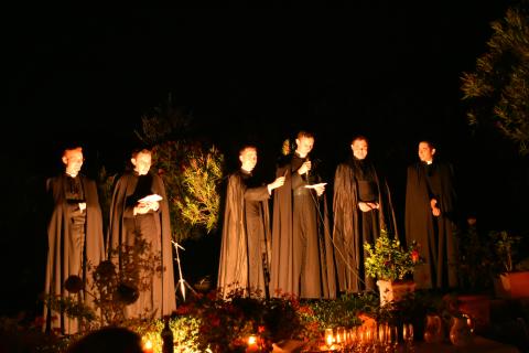 Les nouveaux chanoines remercient les Supérieurs pour la formation reçue au séminaire