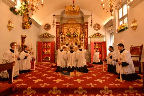 <i>Ecce Agnus Dei</i>