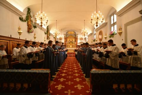 <i>Deus in adjutorium</i>