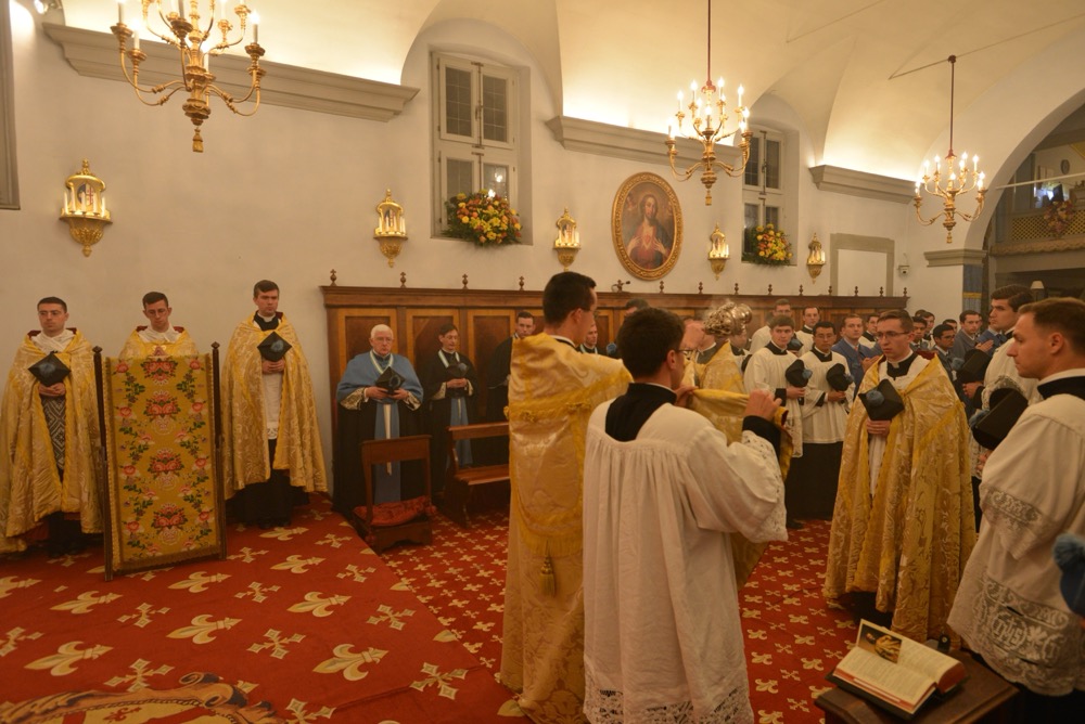 Encensement d&rsquo;un chapier