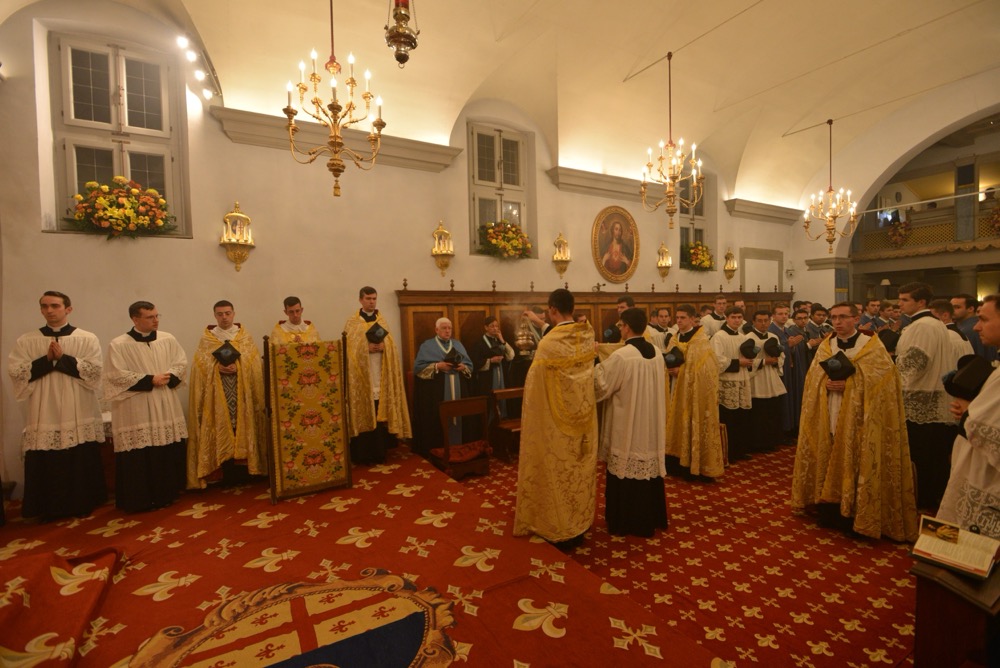 Encensement de Monsieur le Supérieur