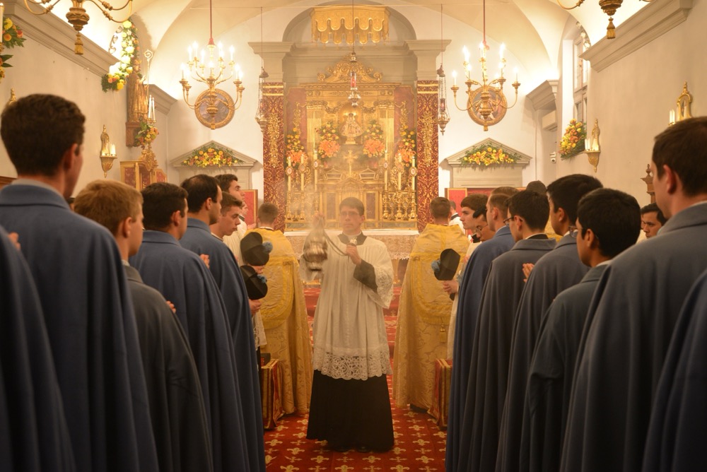 Encensement des séminaristes de première année