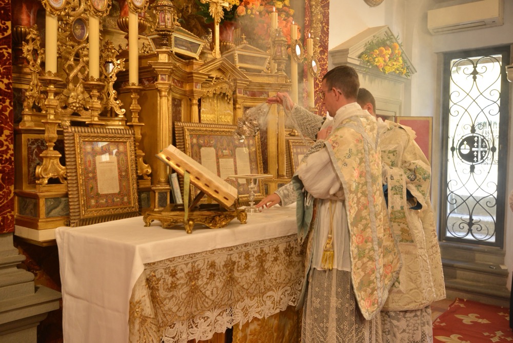 Encensement des oblats