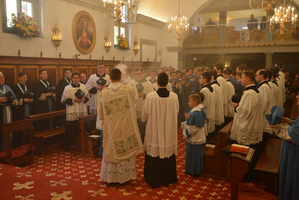 Encensement du ch&oelig;ur