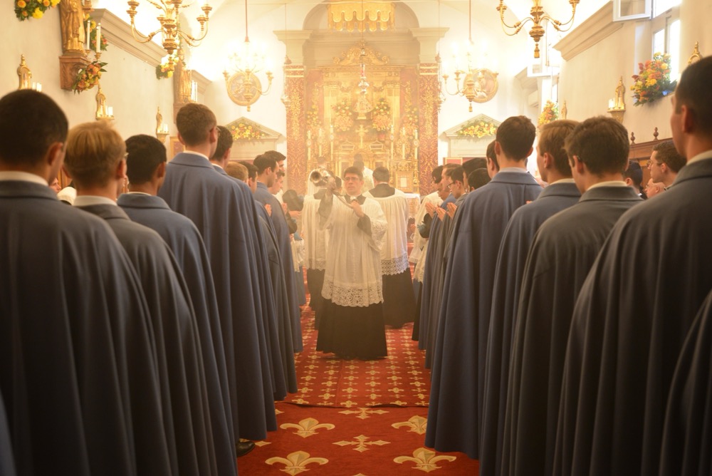 Encensement des séminaristes de première année