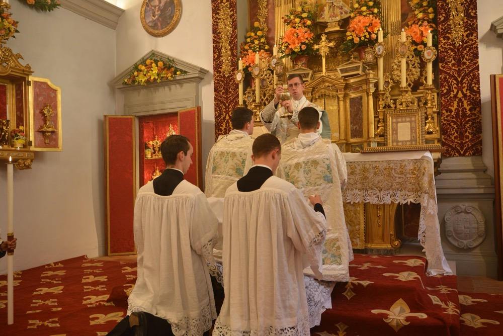 <i>Ecce Agnus Dei</i>