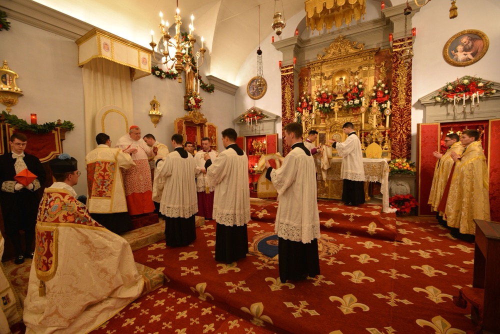 Habillement du Pontife