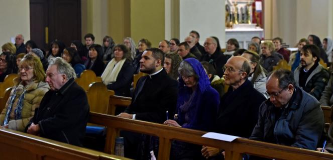 Le lendemain, S.Exc.R. Mgr Schneider célébrait une Messe Pontificale dans l&rsquo;église desservie par l&rsquo;Institut à New Brighton, en présence de nombreux fidèles. 