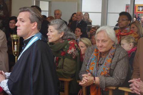 Le chanoine Hudson et les fidèles