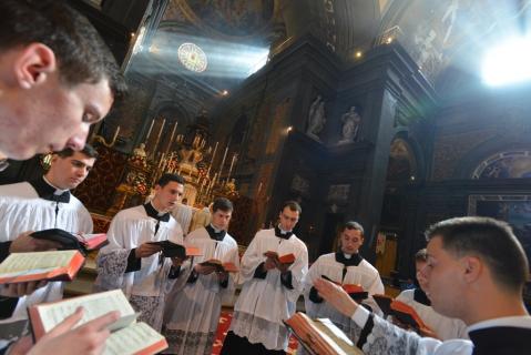 Chant du Graduel par la Schola