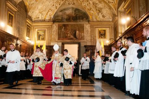 Arrivée à la sacristie