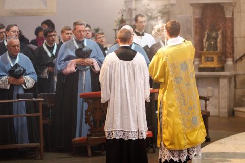 Encensement du clergé