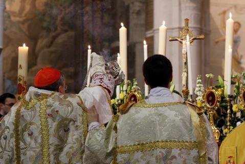 Encensement de l&rsquo;autel