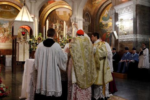 Encensement de l&rsquo;autel