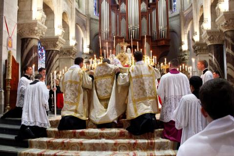 Encensement du Saint-Sacrement