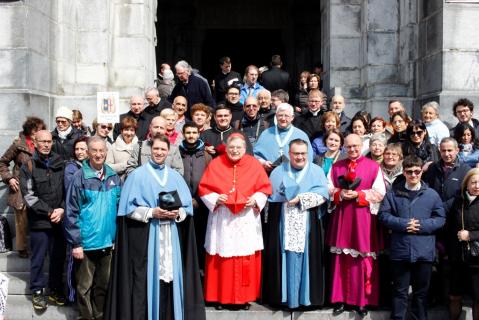 Photo de famille avec les pèlerins italiens
