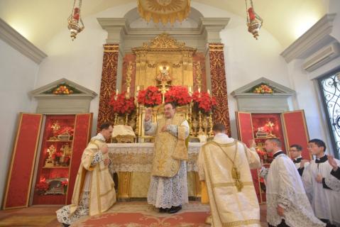<i>Benedicat vos omnipotens Deus</i>&hellip;