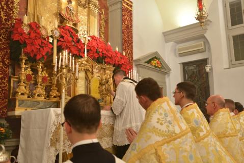 Exposition du Saint Sacrement pour le Salut