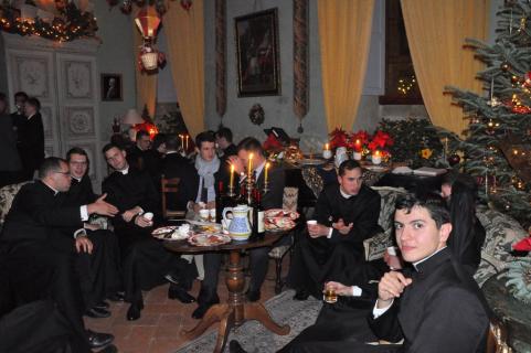 Les séminaristes au Salon des Saints Patrons
