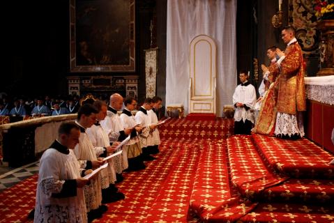 Profession de Foi et incardination des futurs diacres