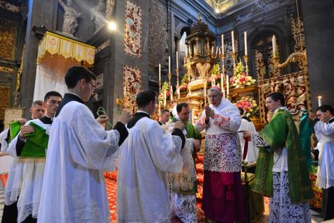 Habillement du Pontife
