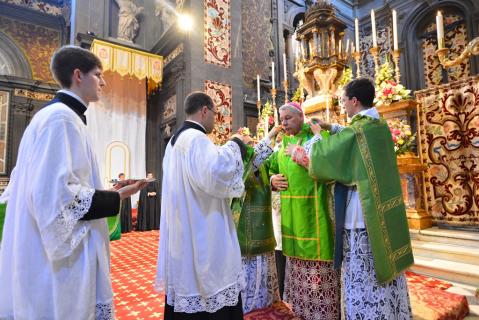 Habillement du Pontife
