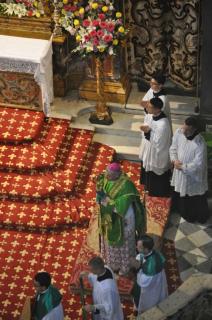 Chant de l&rsquo;Evangile par un nouveau diacre