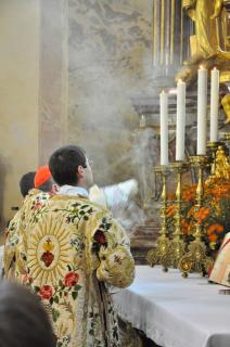 Encensement de l&rsquo;autel