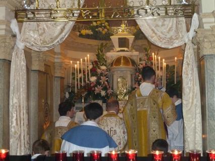 Encensement du Saint-Sacrement