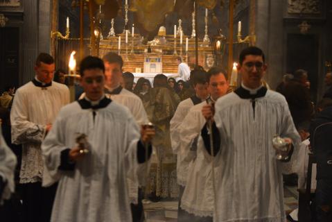 Procession vers le Reposoir