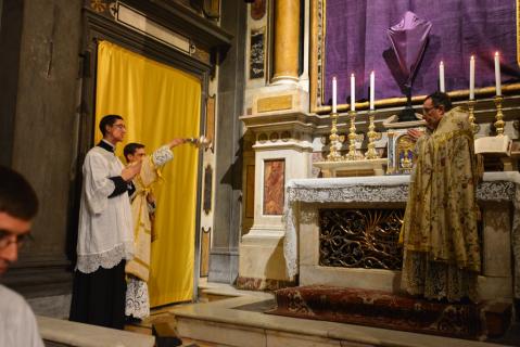 Encensement du célébrant